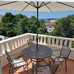 Apartment Pinea Sol Brodarica (Sibenik-Knin)
