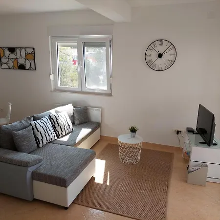 Pinea Sol Apartment *