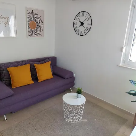 Pinea Sol Apartment